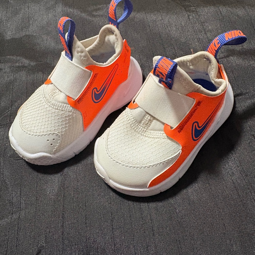 Nike Kids Sneakers - Cream and Orange